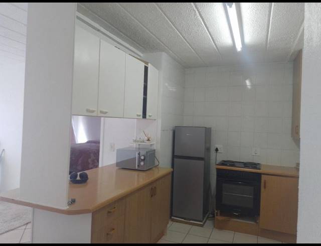 1 BEDROOM APARTMENT FOR SALE IN WHITERIDGE